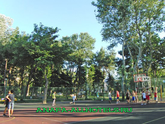 Анапа баскетбольная площадка