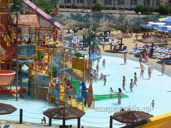 Анапа аквапарк Золотой пляж, дата фото: 18.06.2011 г.